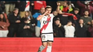 رايو فاليكانو يتغلب على ريال أوفييدو بثلاثية نظيفة في مواجهة حاسمة